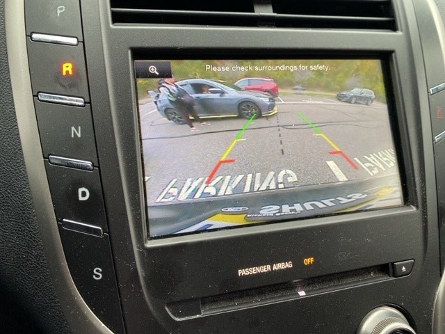 Thumbnail: 2015 Lincoln MKC - 10