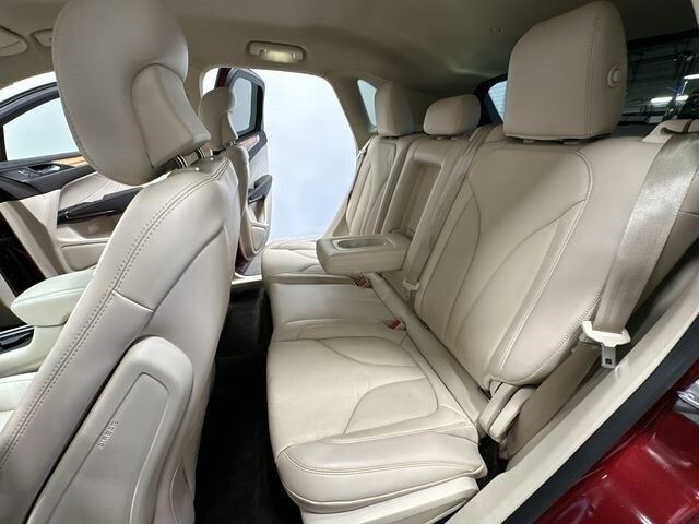 Thumbnail: 2015 Lincoln MKC - 13