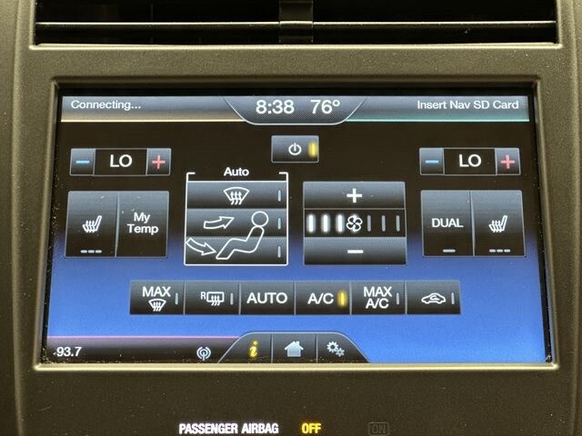 Thumbnail: 2015 Lincoln MKC - 23
