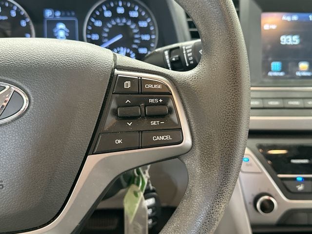 Thumbnail: 2018 Hyundai Elantra - 15
