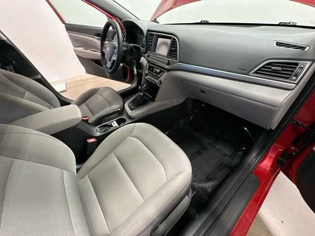 Thumbnail: 2018 Hyundai Elantra - 14