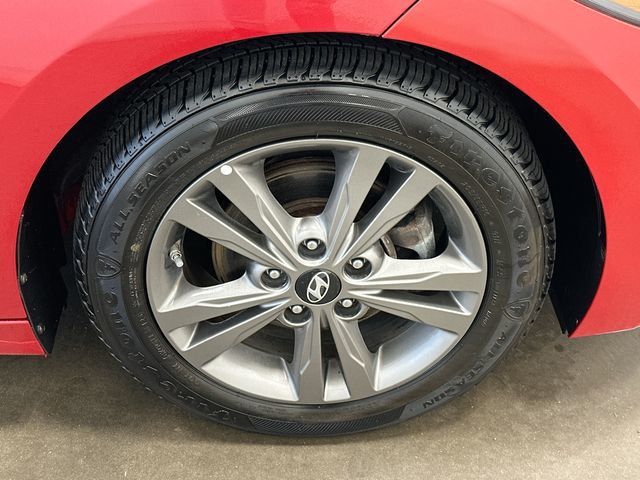 Thumbnail: 2018 Hyundai Elantra - 8