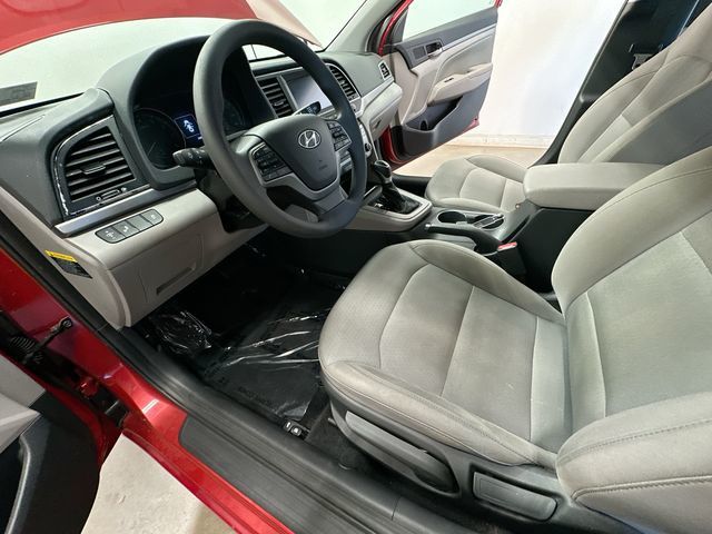 Thumbnail: 2018 Hyundai Elantra - 11