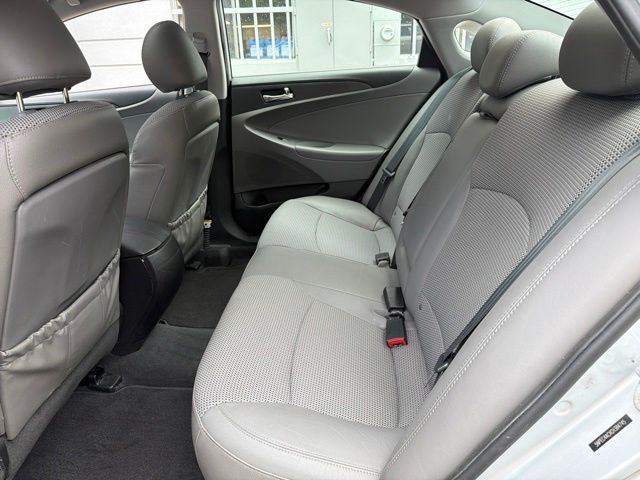 Thumbnail: 2012 Hyundai Sonata - 11