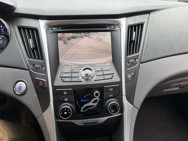 Thumbnail: 2012 Hyundai Sonata - 13