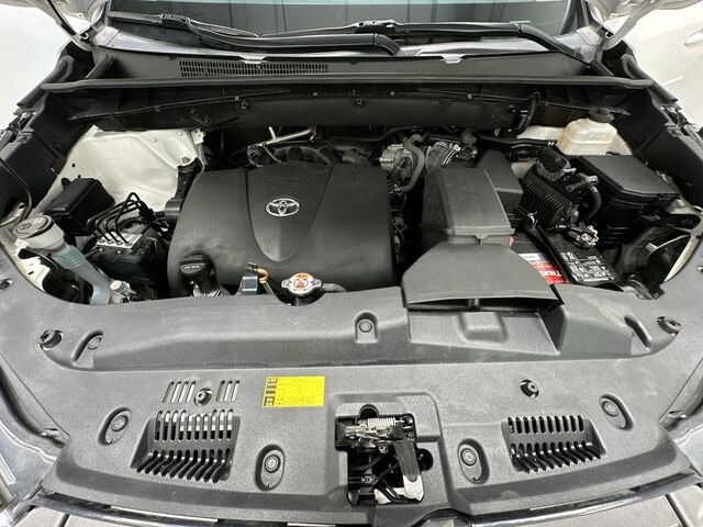 2019 Toyota Highlander Limited Platinum 9