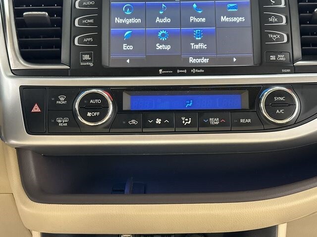 2019 Toyota Highlander Limited Platinum 24