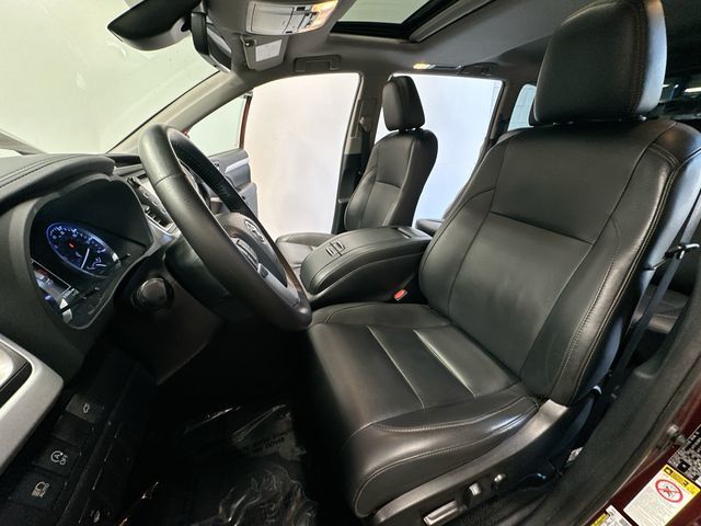 Thumbnail: 2019 Toyota Highlander - 12