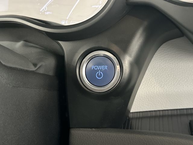 Thumbnail: 2021 Toyota Sienna - 19