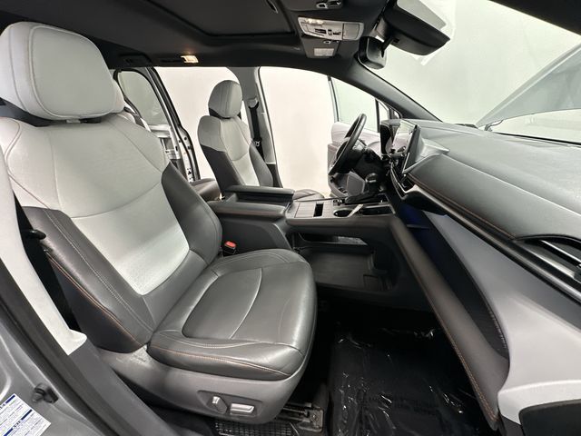 Thumbnail: 2021 Toyota Sienna - 28