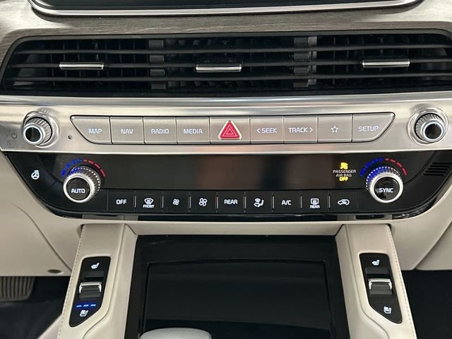 Thumbnail: 2022 Kia Telluride - 25