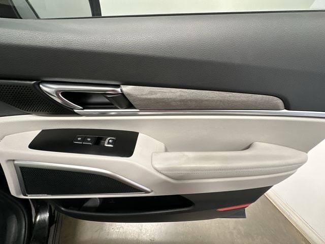 Thumbnail: 2022 Kia Telluride - 31