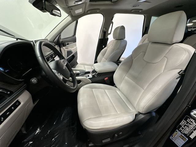 Thumbnail: 2022 Kia Telluride - 26