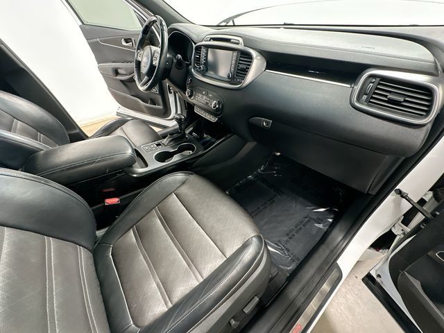 Thumbnail: 2018 Kia Sorento - 14