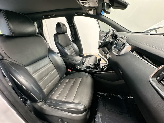 Thumbnail: 2018 Kia Sorento - 28