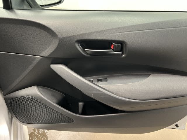 Thumbnail: 2023 Toyota Corolla - 25