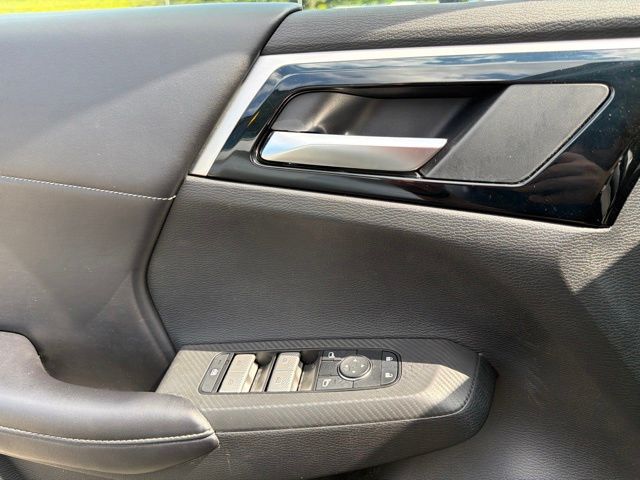 Thumbnail: 2022 Mitsubishi Outlander - 27