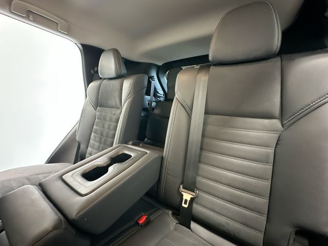 Thumbnail: 2022 Mitsubishi Outlander - 9
