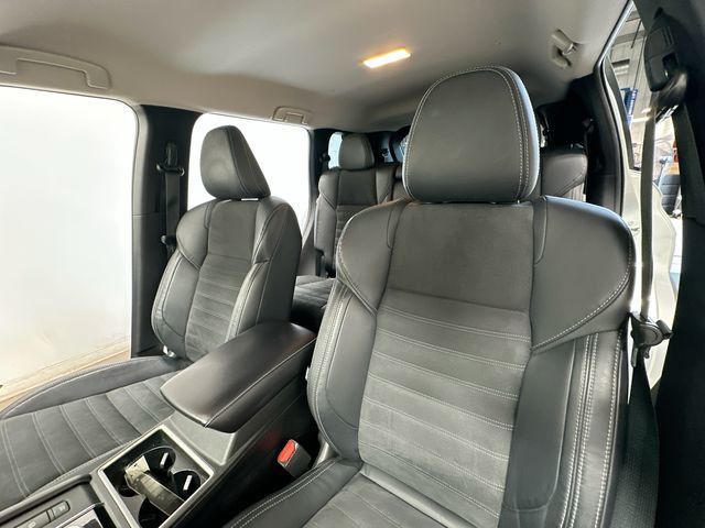 Thumbnail: 2022 Mitsubishi Outlander - 8