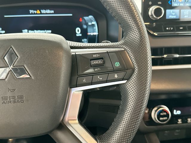 Thumbnail: 2023 Mitsubishi Outlander - 20