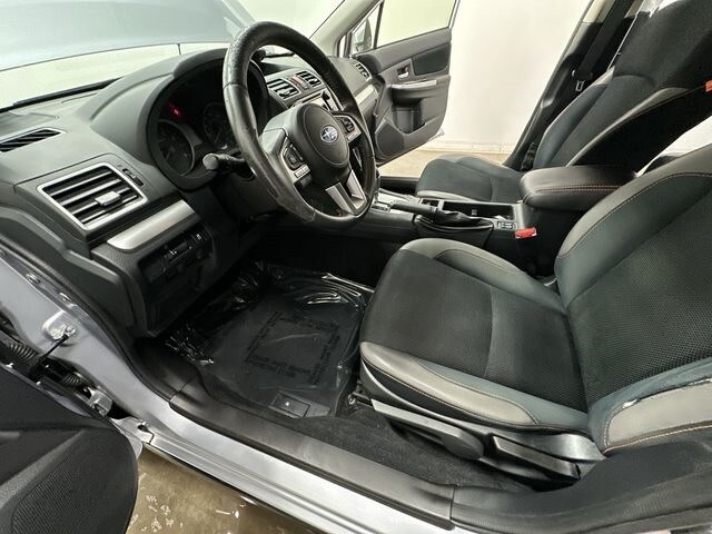 Thumbnail: 2016 Subaru Crosstrek - 11