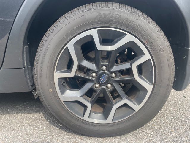 Thumbnail: 2017 Subaru Crosstrek - 8