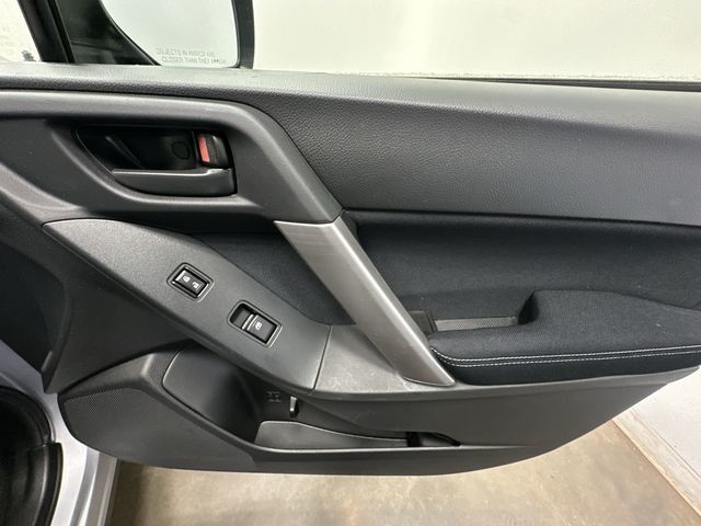 Thumbnail: 2015 Subaru Forester - 25