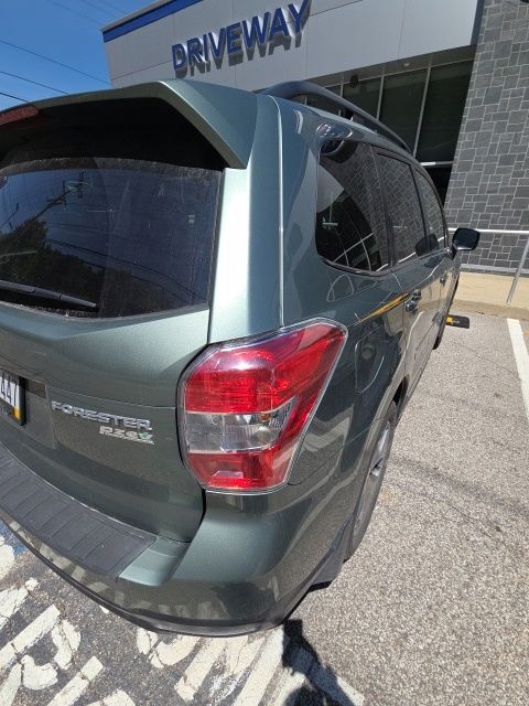 Thumbnail: 2016 Subaru Forester - 16