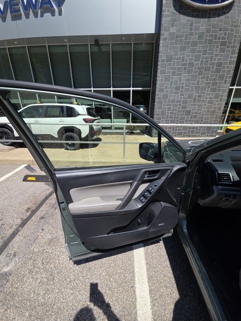 Thumbnail: 2016 Subaru Forester - 21