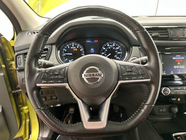 Thumbnail: 2020 Nissan Rogue Sport - 2