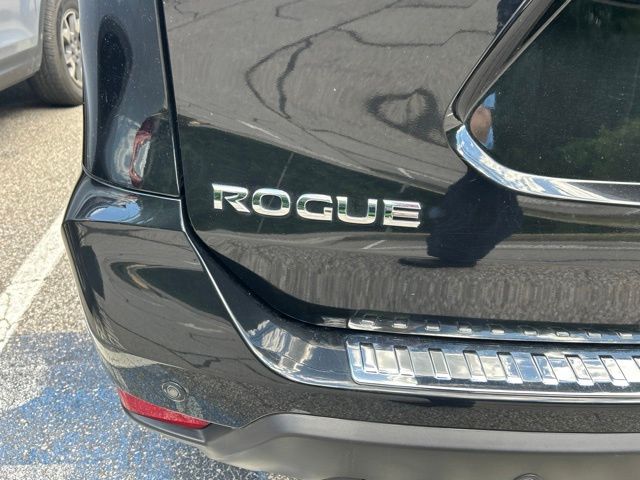 Thumbnail: 2019 Nissan Rogue - 19