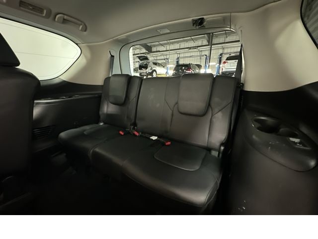 Thumbnail: 2017 Nissan Armada - 26