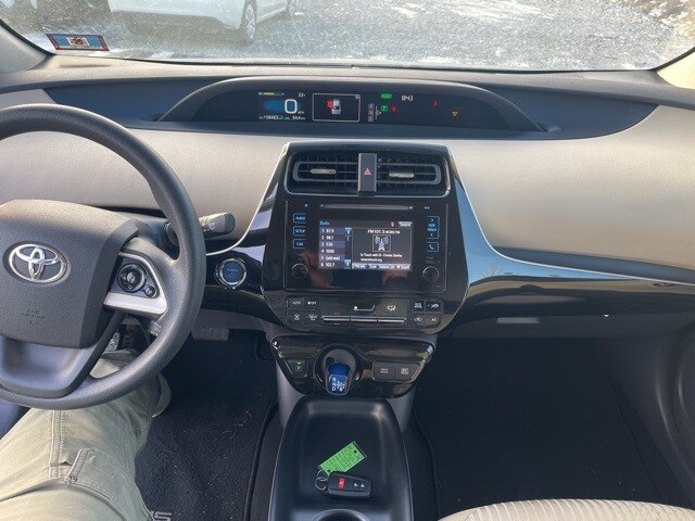 Thumbnail: 2016 Toyota Prius - 12