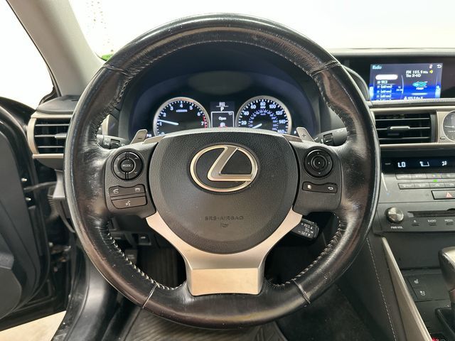 Thumbnail: 2016 Lexus IS - 2