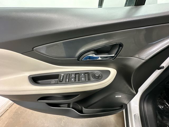 Thumbnail: 2018 Buick Encore - 26