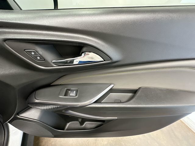 Thumbnail: 2024 Chevrolet Trax - 28