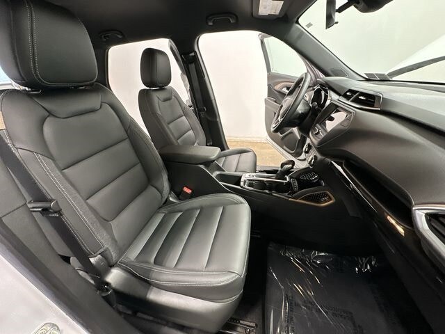 Thumbnail: 2022 Chevrolet TrailBlazer - 25