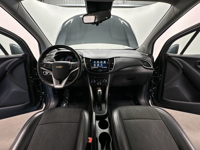 Thumbnail: 2018 Chevrolet Trax - 10