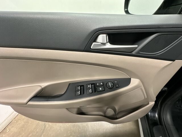 Thumbnail: 2020 Hyundai Tucson - 25