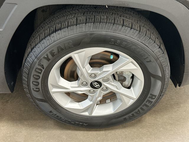 Thumbnail: 2022 Hyundai Tucson - 8