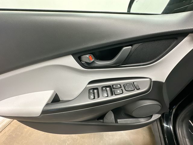 Thumbnail: 2023 Hyundai Kona - 25