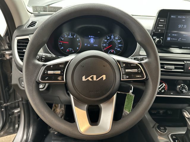 Thumbnail: 2023 Kia Seltos - 2