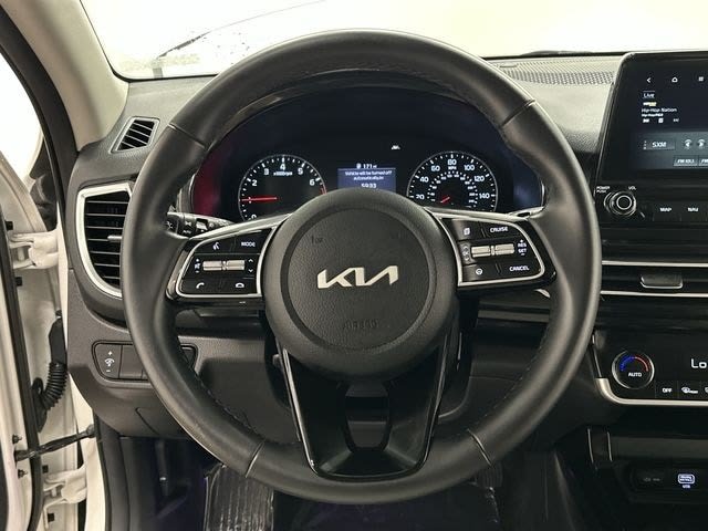 Thumbnail: 2022 Kia Seltos - 2