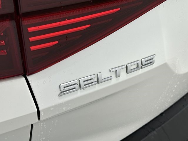 Thumbnail: 2022 Kia Seltos - 7