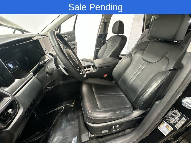 Thumbnail: 2023 Kia Sorento - 12