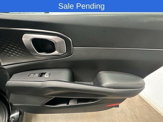 Thumbnail: 2023 Kia Sorento - 28