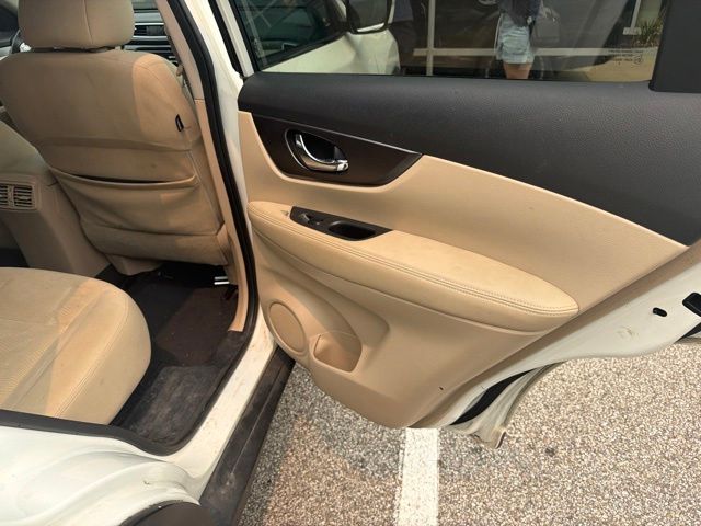 Thumbnail: 2016 Nissan Rogue - 24