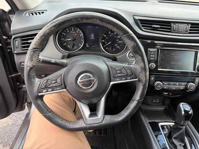 Thumbnail: 2018 Nissan Rogue - 9