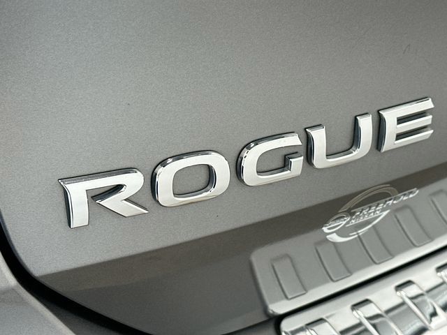 Thumbnail: 2018 Nissan Rogue - 29