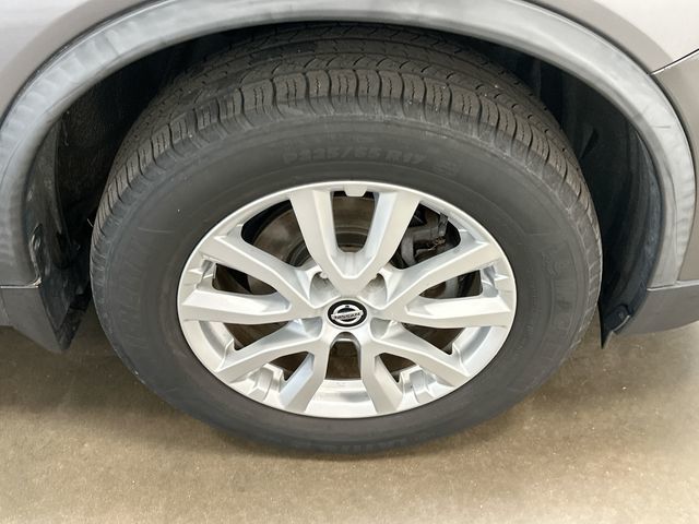 Thumbnail: 2018 Nissan Rogue - 8